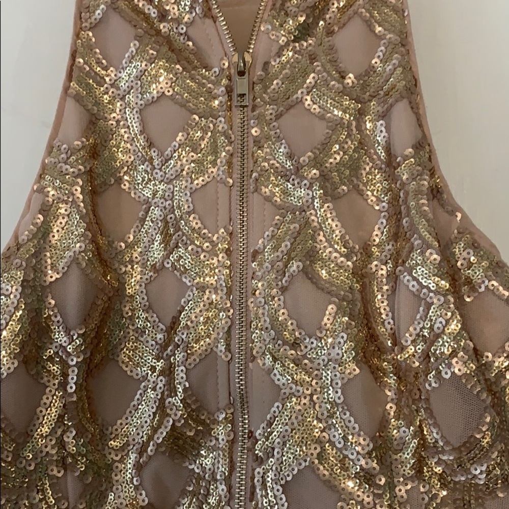 Lulus Rose gold Sequin dress. - Picture 5 of 7